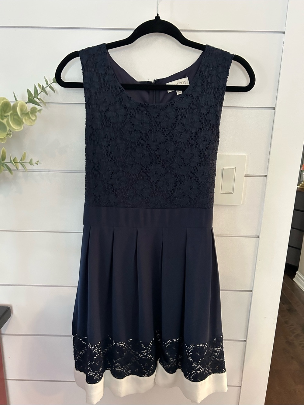 APRICOT Navy Lace Fit-and-Flare Dress with Ivory Hem - Picture 7 of 9